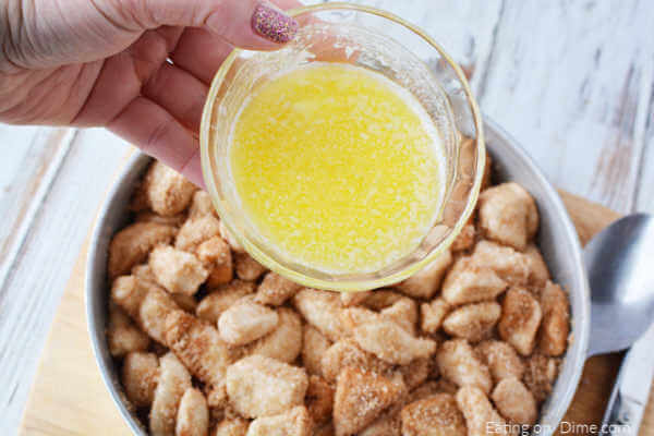 Aprende a hacer una Receta fácil de Pan de Mono para un desayuno rápido y sabroso. La receta de cerebros de mono es barata de hacer y muy fácil de armar.