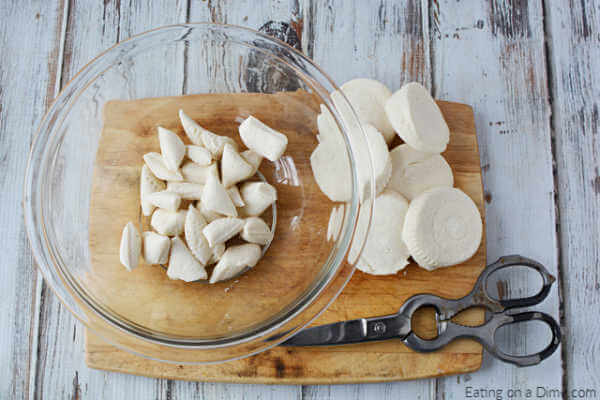 Aprende a hacer una Receta de Pan de Mono Fácil para una idea de desayuno rápida y sabrosa. La receta de cerebros de mono es barata de hacer y muy fácil de armar.