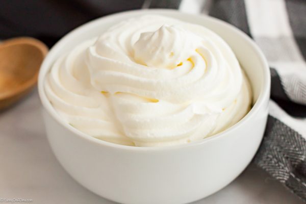 How to make Whipped Cream (& VIDEO!) - Homemade Whipped Cream