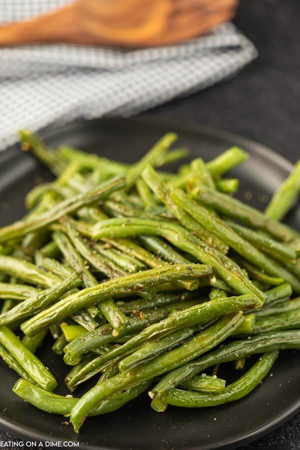 Oven roasted green beans - roasted fresh green beans