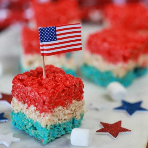 4th of July Rice Krispie Treats - An easy Patriotic dessert recipe