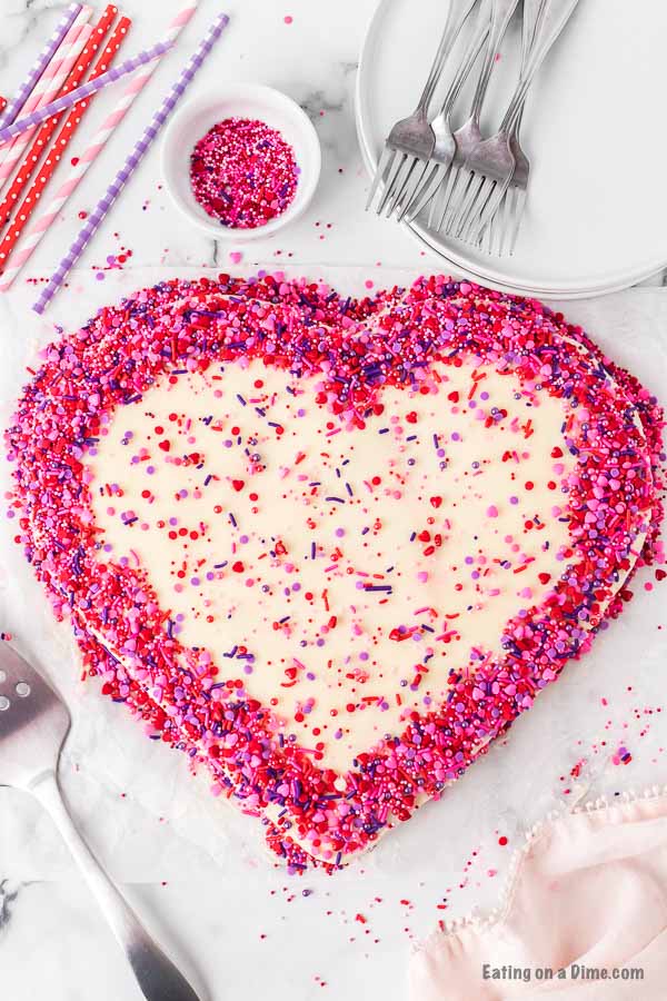 how-to-make-heart-shaped-cake-without-a-specialty-cake-pan