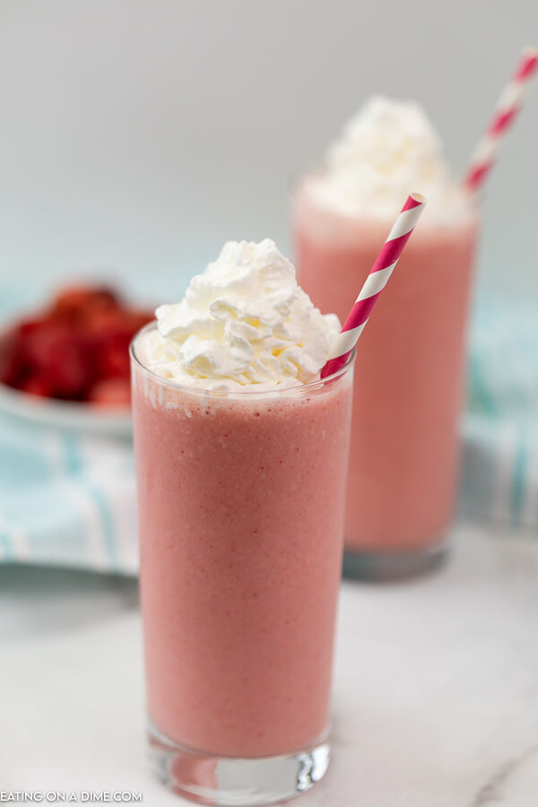 Strawberry banana smoothie - strawberry banana smoothie with yogurt