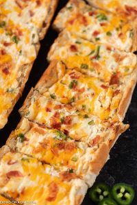 Jalapeno popper stuffed cheesy bread recipe - So cheesy!