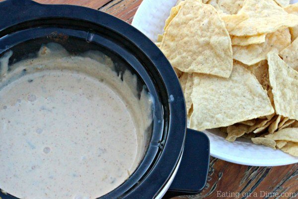 This crock pot white cheese dip recipe is easy to make and everyone loves it. A restaurant quality white Mexican queso blanco dip recipe that you can make at home. This homemade Mexican white cheese dip without velveeta is better than the ones from Mexican restaurants. It’s one of my favorite dip recipes. #eatingonadime #diprecipes #whitecheesedip