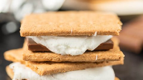 Easy grilled smores - learn how to make easy smores on the grill