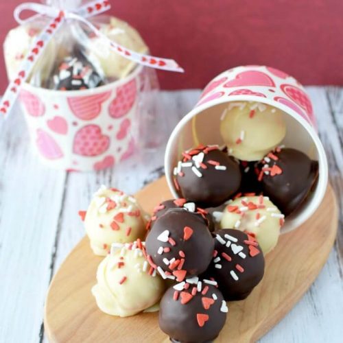 Valentine's Day Cake Pops