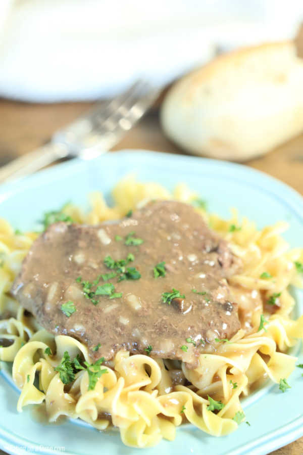 Crock Pot Cube Steak and Gravy - Easy Slow Cooker Meal