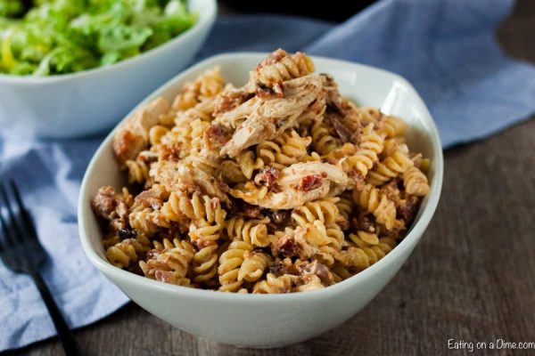 Instant Pot Chicken Bacon Ranch Pasta Recipe - Ready in minutes!