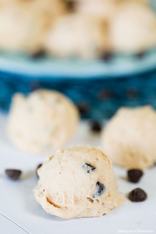 Keto Cookie Dough Fat Bomb - Chocolate Chip Cookie Dough Fat Bomb