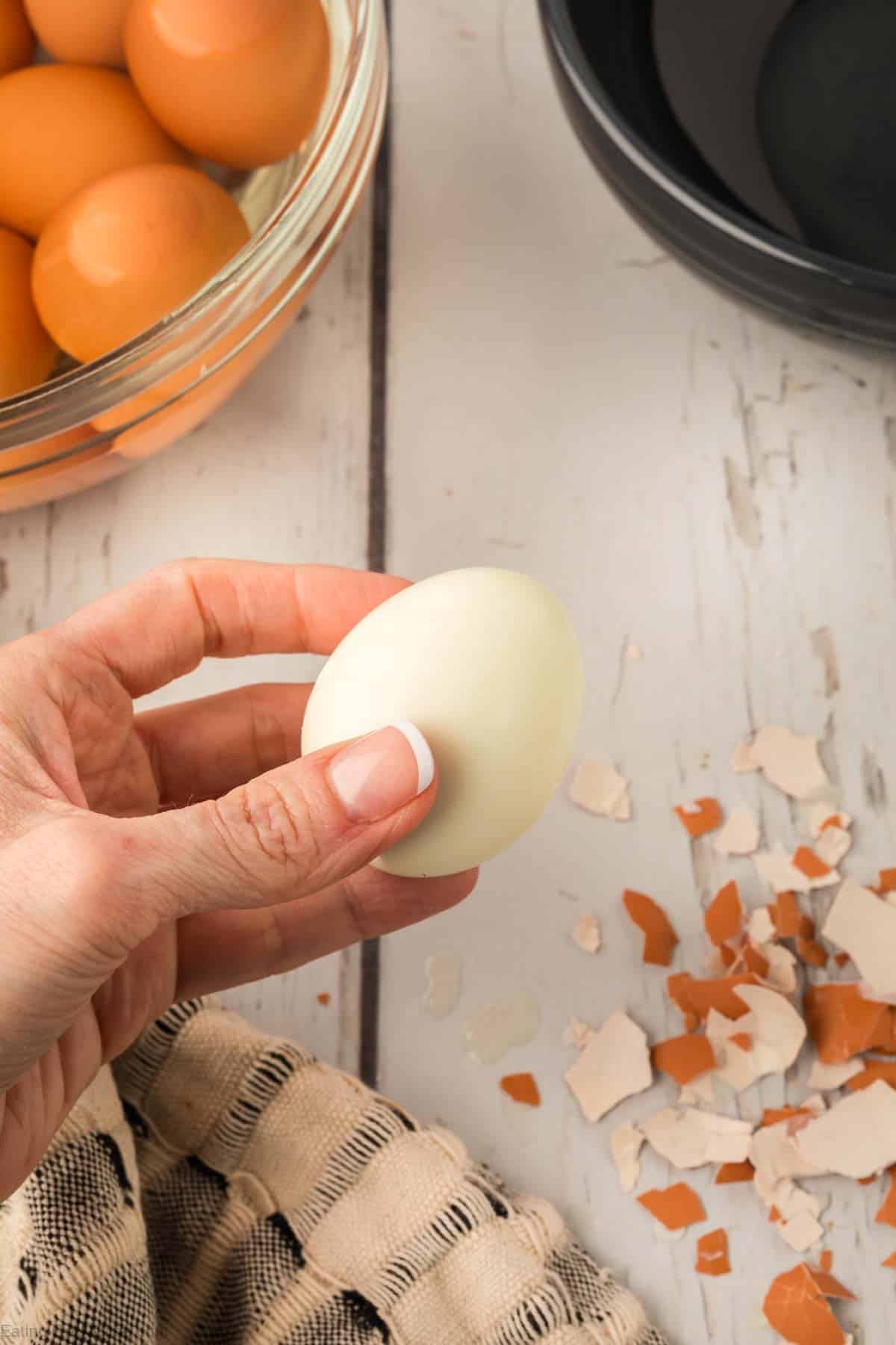 How to Make Hard Boiled Eggs in the Oven (& VIDEO!) - Baked Eggs