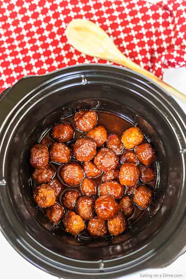 Crock Pot Grape Jelly Meatballs - 3 ingredient crock pot meatballs