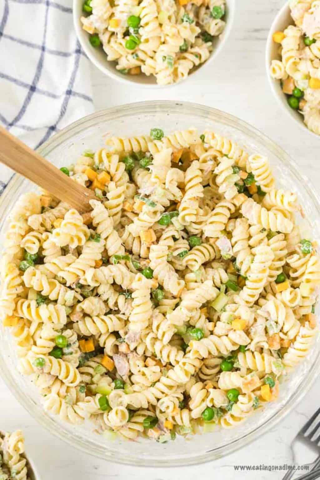 Tuna Pasta Salad Recipe Eatingonadime Com