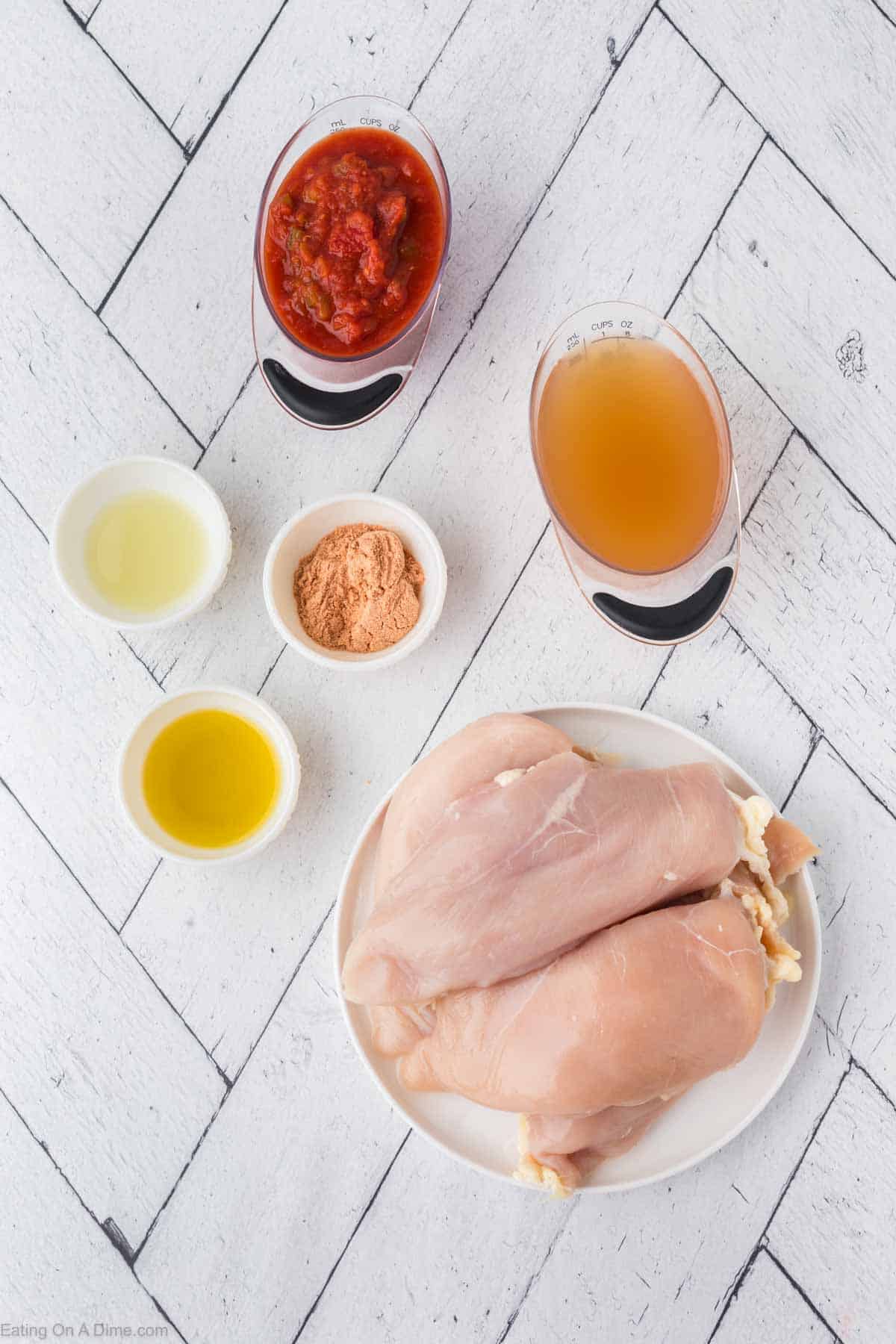 Ingredients - Chicken Breasts, olive oil, salsa, chicken broth, taco seasoning, lime