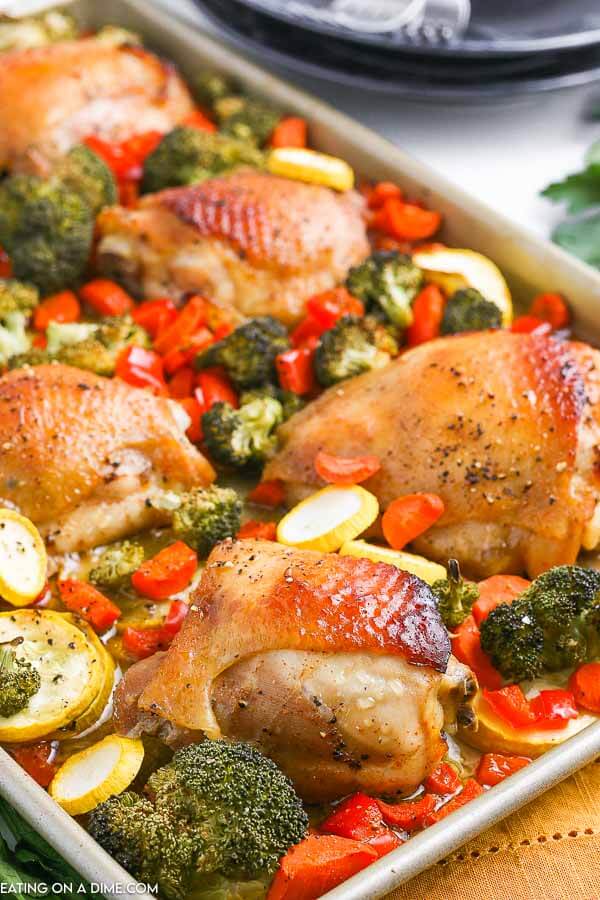 Sheet pan chicken thigh dinner - easy and delicious dinner idea