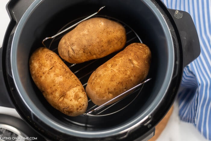 Instant pot baked potatoes recipe - ready in 15 minutes!