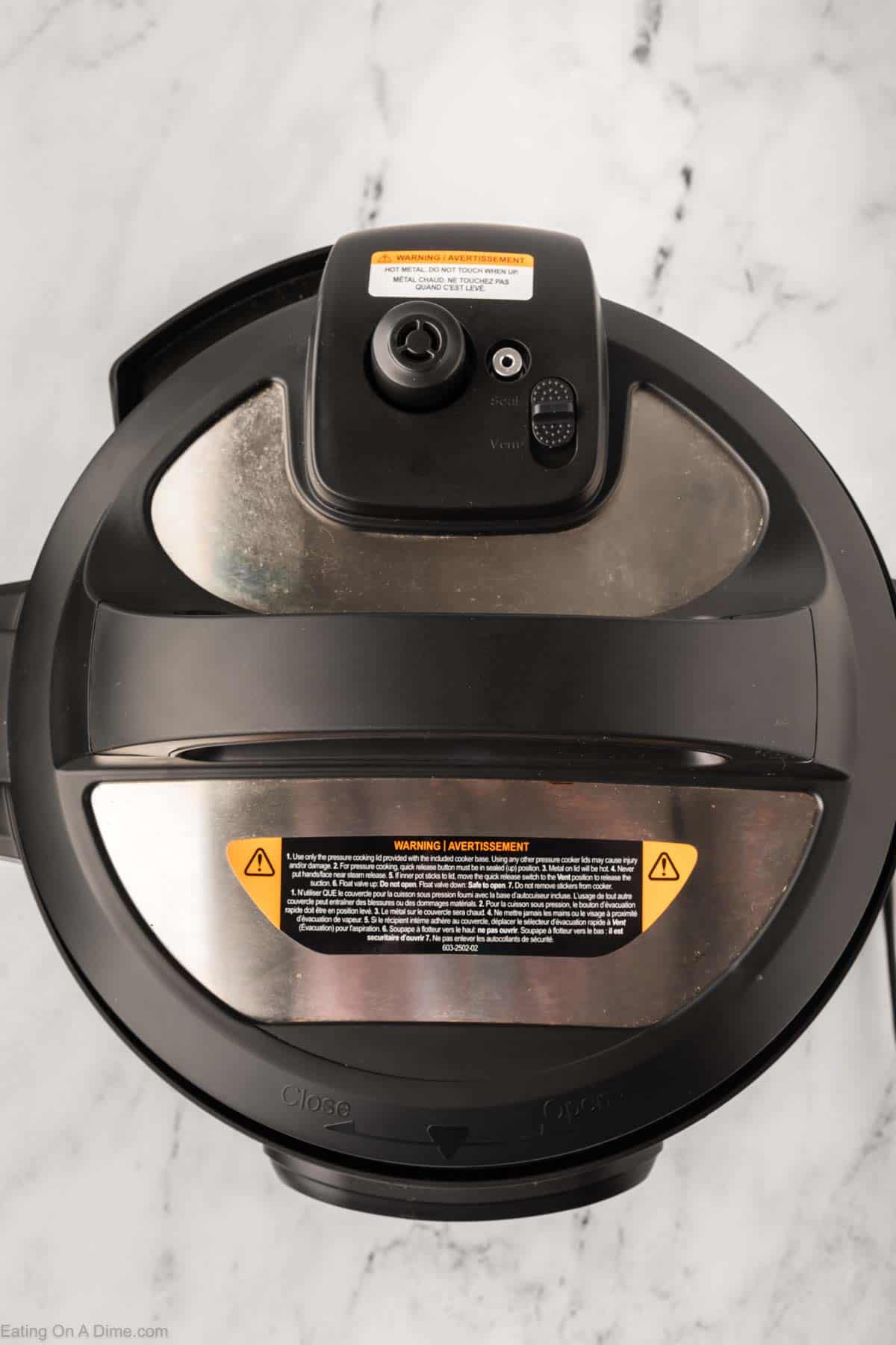 Instant Pot with a lid on it