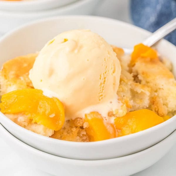 Crock pot peach cobbler recipe - slow cooker peach cobbler