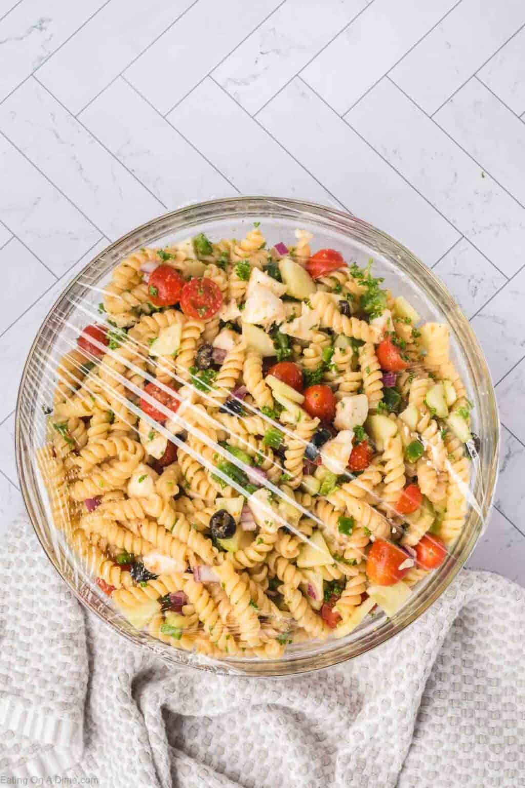 Easy Pasta Salad and VIDEO - Eating on a Dime