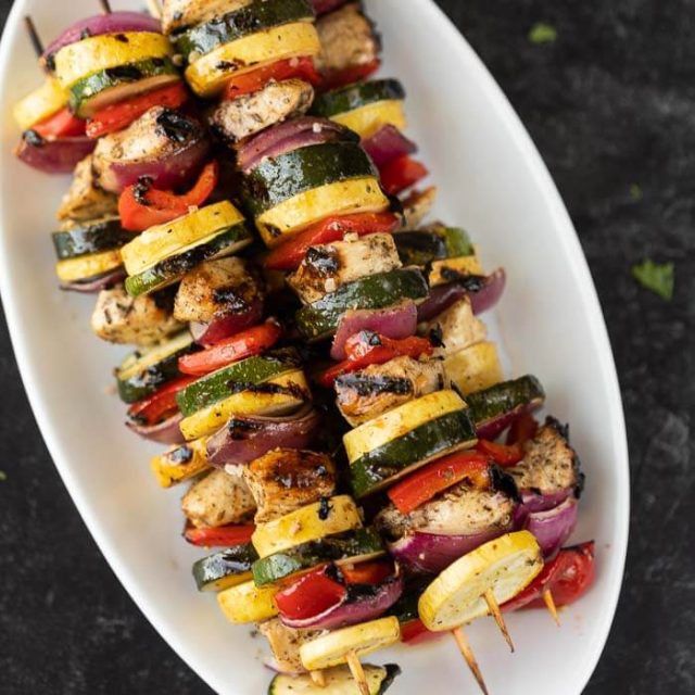 Grilled chicken kabob recipe - how to grill chicken kabobs