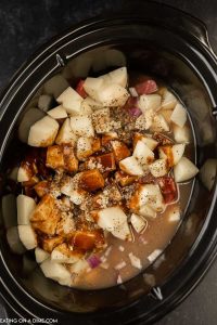 Crock pot steak and potato stew recipe (and VIDEO) - Steak Beef Stew