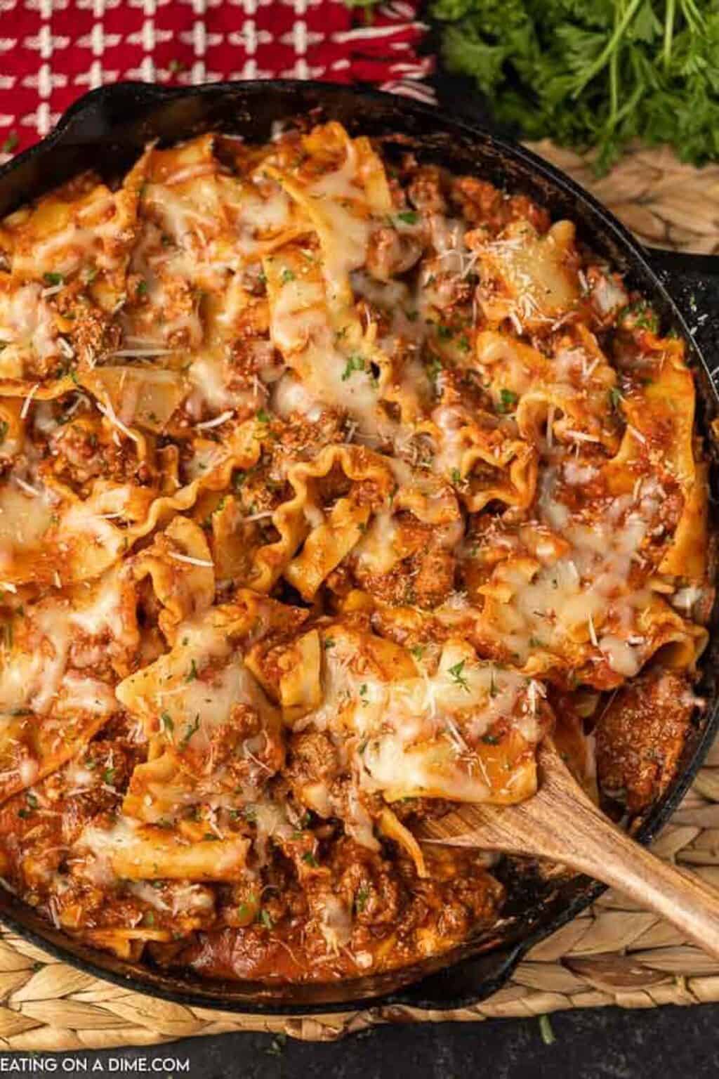 Skillet lasagna recipe - cast Iron skillet lasagna recipe