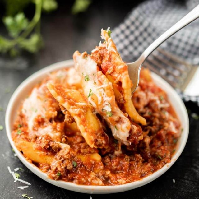 CrockPot Lasagna Recipe (& VIDEO) - Crockpot Lasagna with ravioli