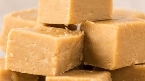 3 Ingredient Peanut Butter Fudge recipe - Easy Peanut Butter Fudge recipe