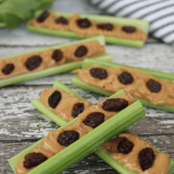 Healthy Snacks for Toddlers - easy ideas they will love!