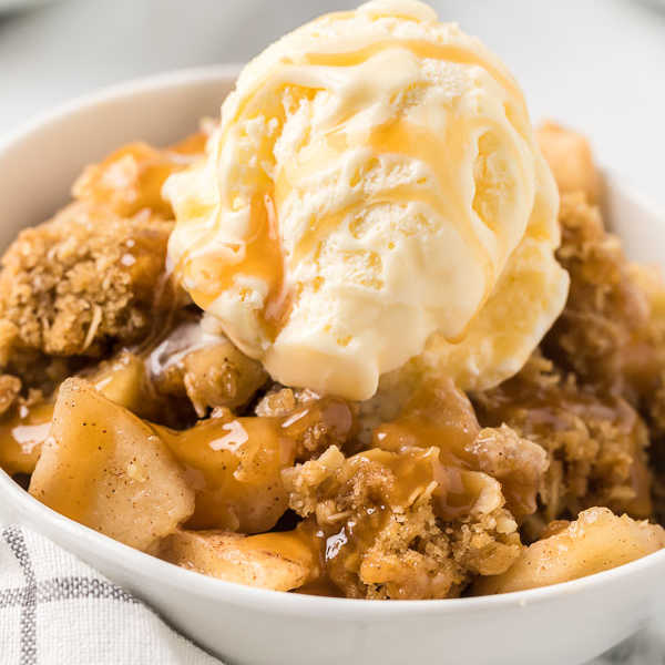 The BEST Apple Crisp Recipe