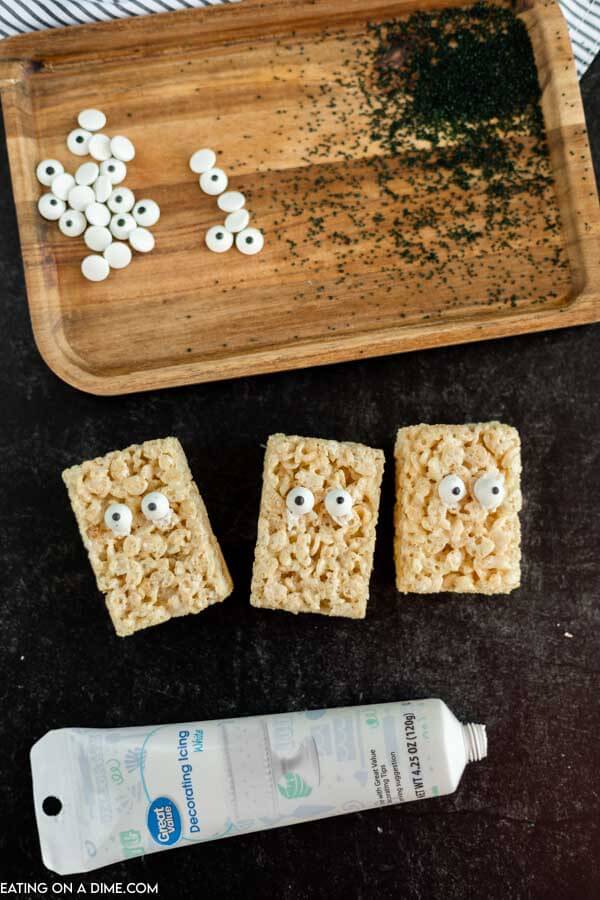 Halloween Rice Krispie Treats with M&Ms - Barefoot In The Pines