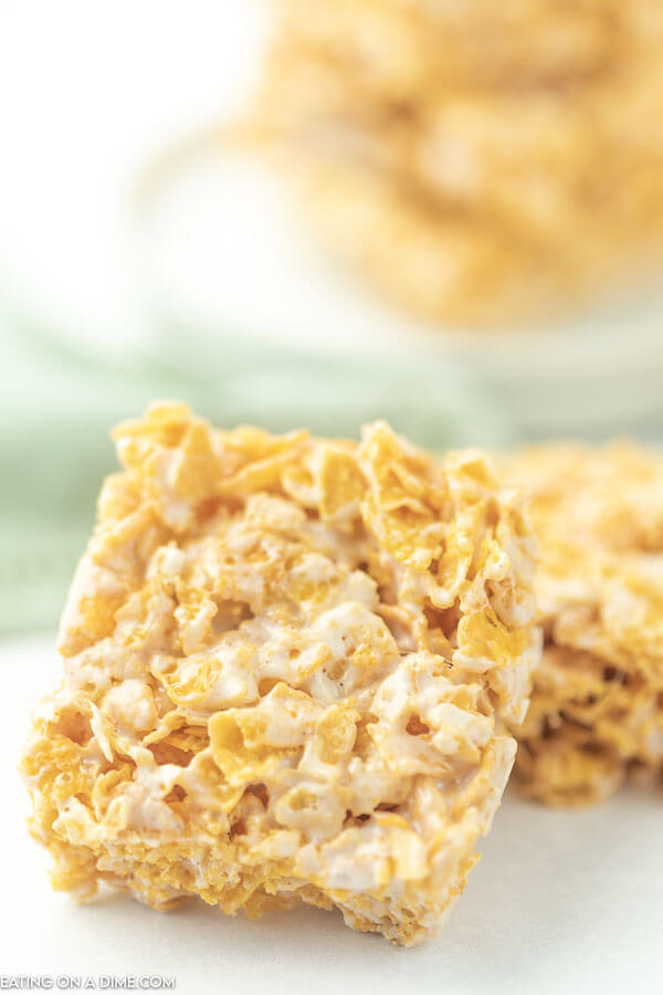 No bake cinnamon corn flake cereal bars recipe - Quick and Easy!