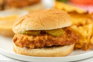 Copycat chick fil a sandwich recipe - easy Homemade chick fil a sandwich