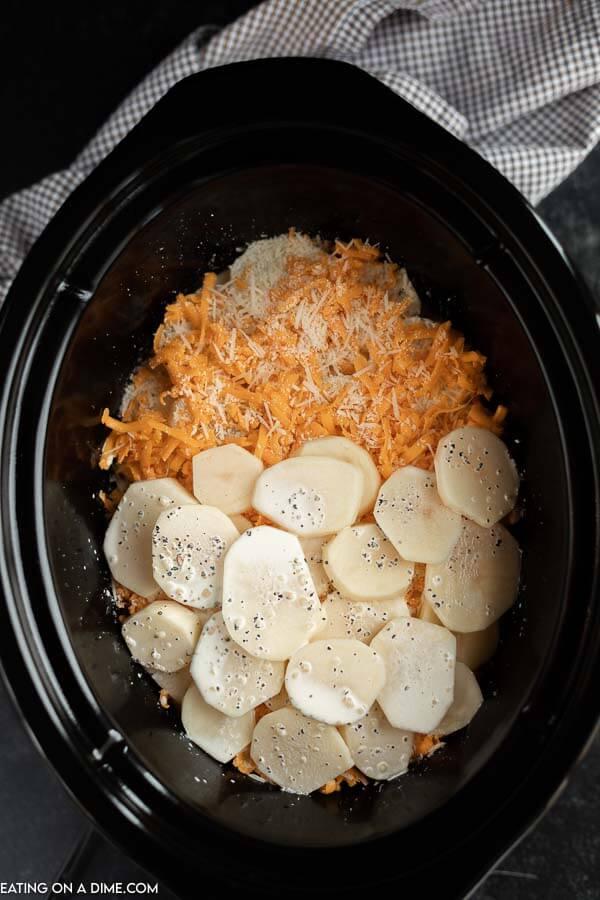 https://www.eatingonadime.com/wp-content/uploads/2021/09/crock-pot-scalloped-potatoes-1.jpg