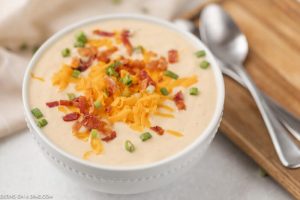 Crockpot cauliflower soup recipe - creamy slow cooker cauliflower soup