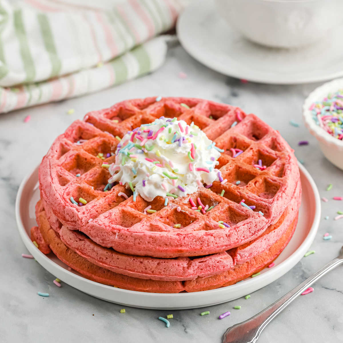 Christmas Grinch Waffle Maker, Breakfast - Perfect for Chicken & Waffle  Sandwich