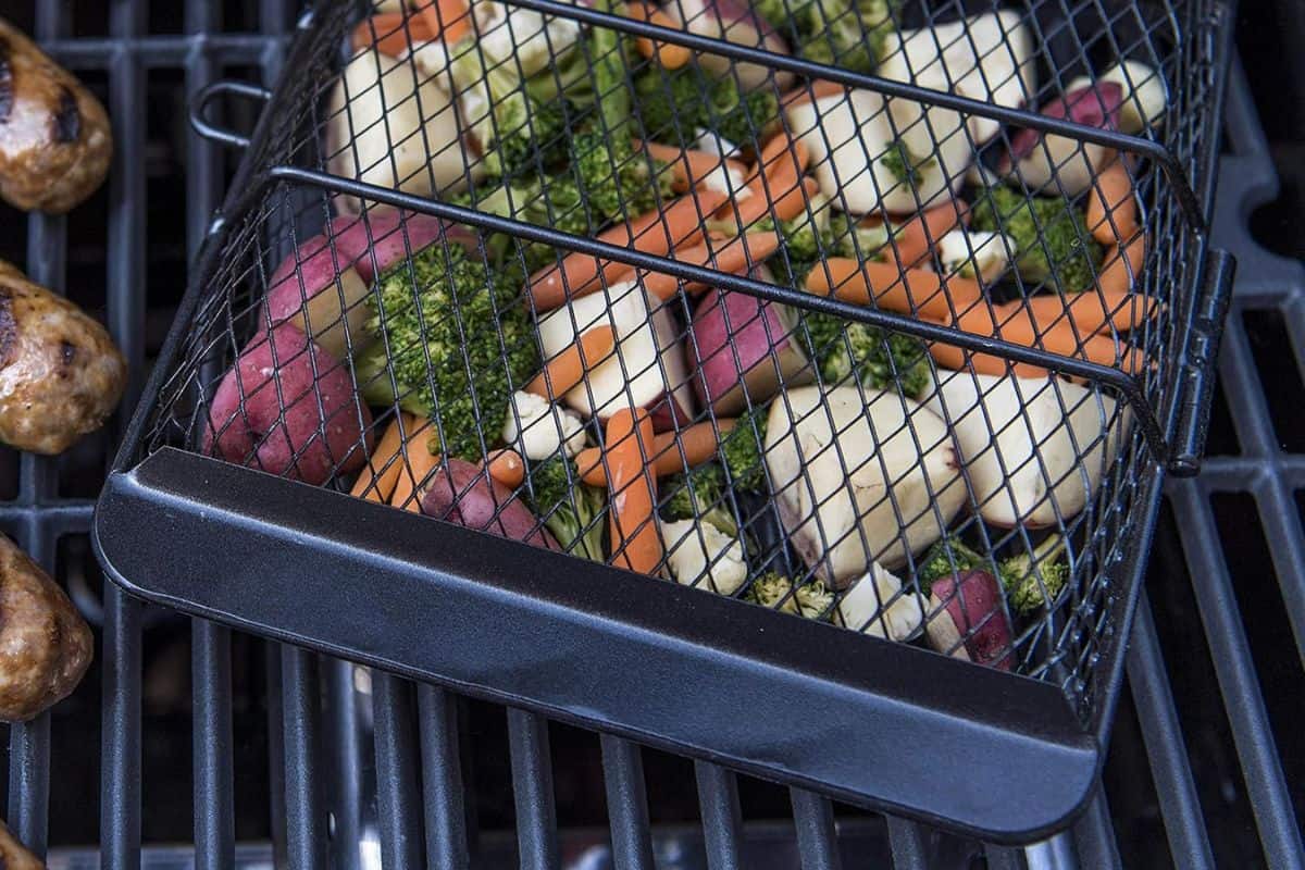 Char-Broil grill basket 