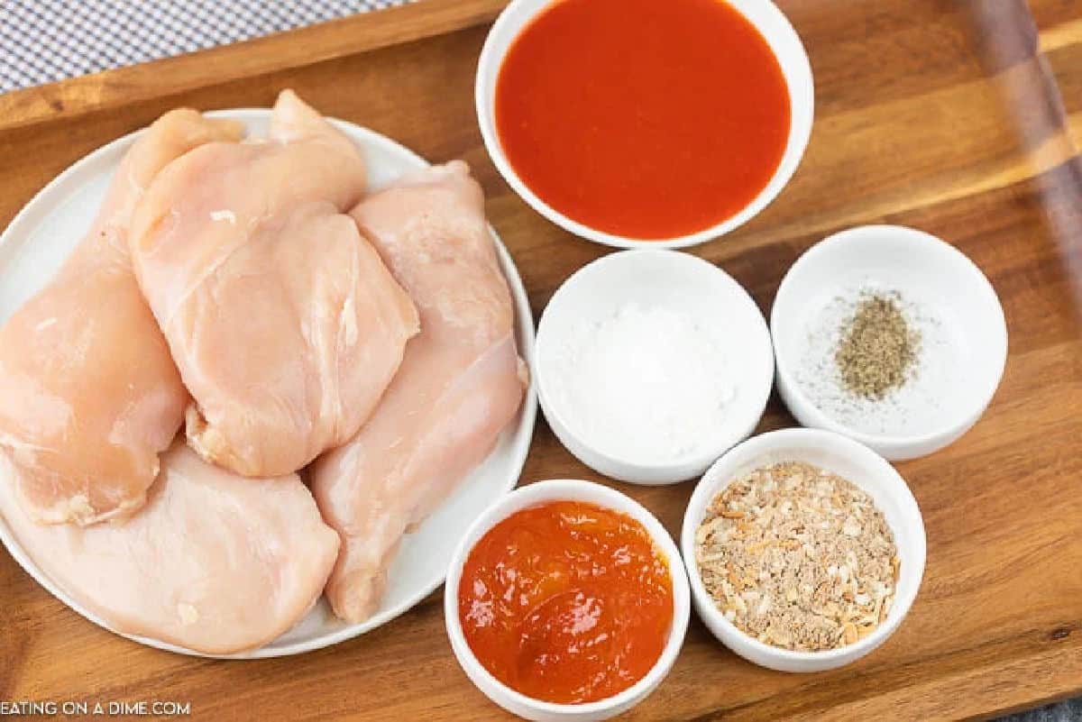 Catalina Chicken ingredients - catalina dressing, peach preserves, dry onion soup mix, pepper, cornstarch, cold water
