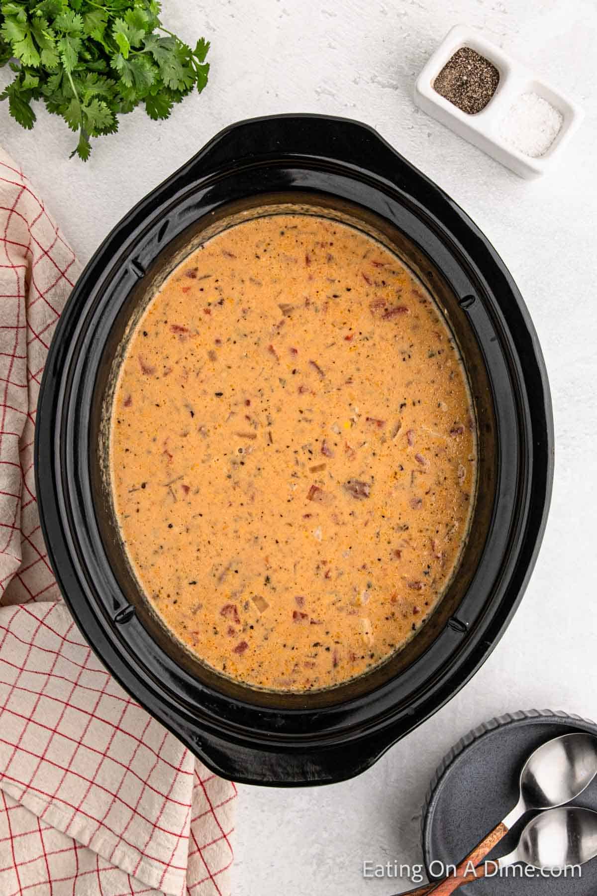 potato and hamburger soup in the slow cooker