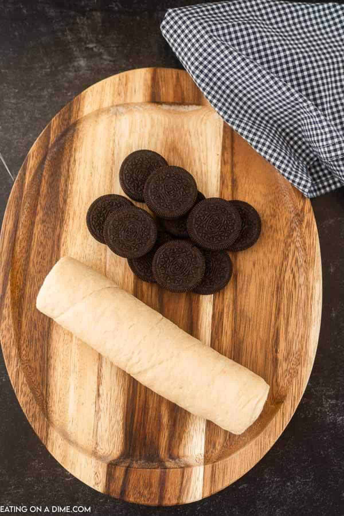 ingredients to make fried oreos: crescent rolls, oreo cookies