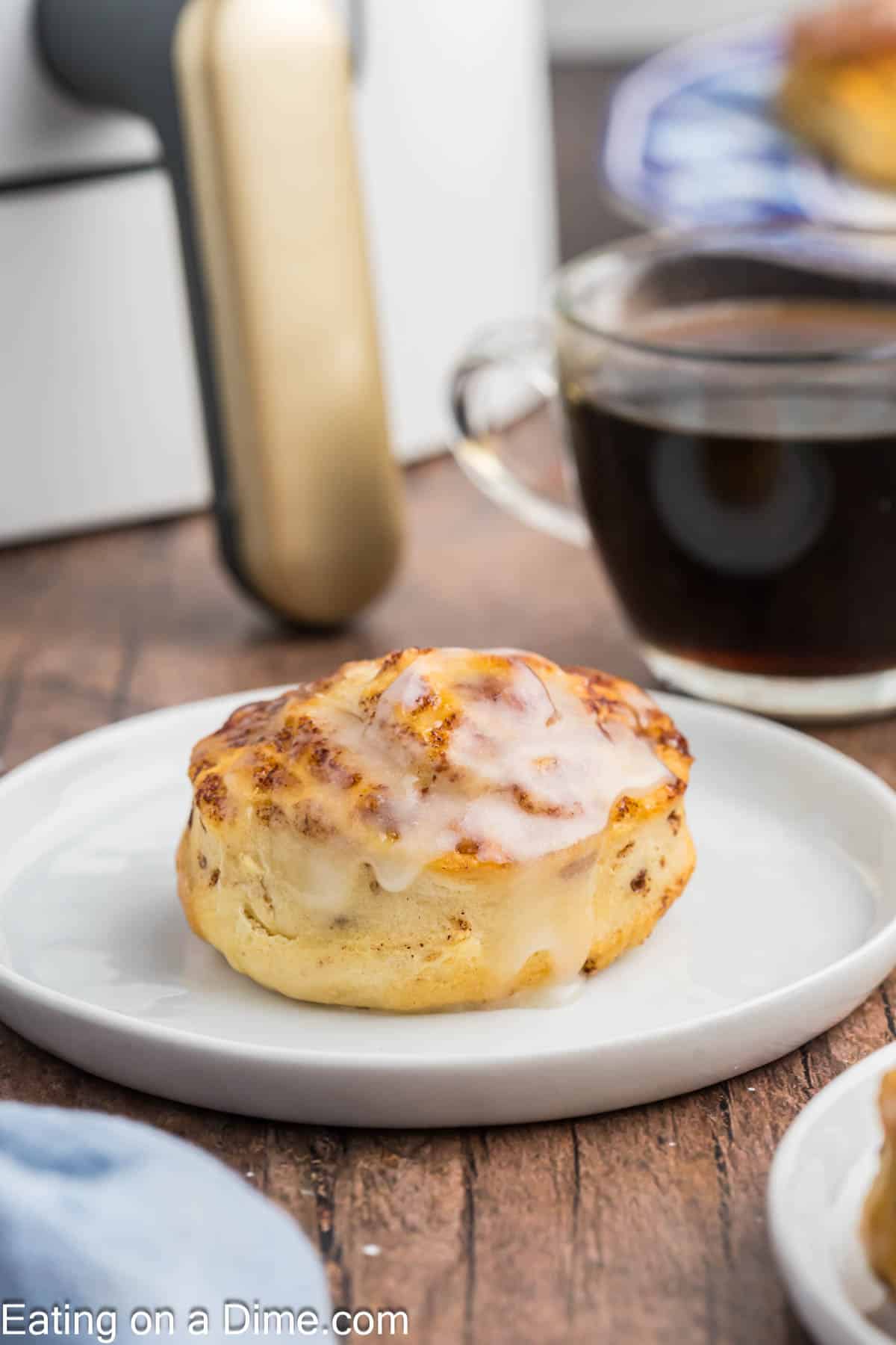 Cinnamon Rolls on a plate